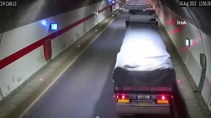 Hatalı sollama kazaya neden oldu