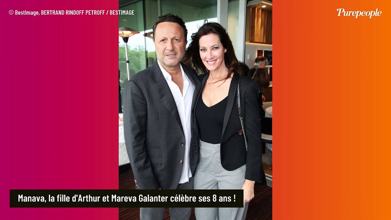 Arthur, sa fille Manava fête ses 8 ans : superbe photo de sa "vie", en maillot à Tahiti et les pieds dans l'eau