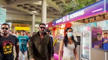 Ajay Devgn spotted with daughter Nysa Devgn at the airport
