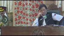 Pakistan, l'ex premier Imran Khan condannato a tre anni di carcere