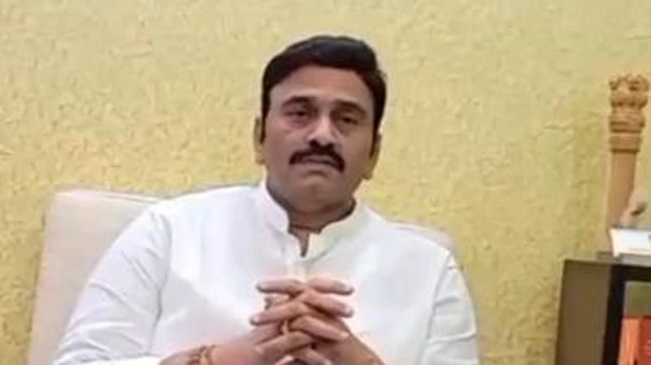 పశ్చిమ గోదావరి: "వాళ్లు దరిద్రులుగా మారిపోయారు"