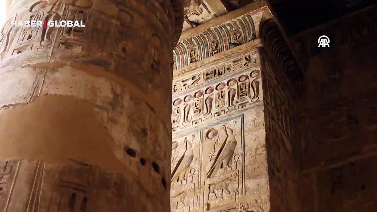 Turistlerin ilgisini çekiyor... Firavun III. Ramses'in Habu Tapınağı böyle görüntülendi