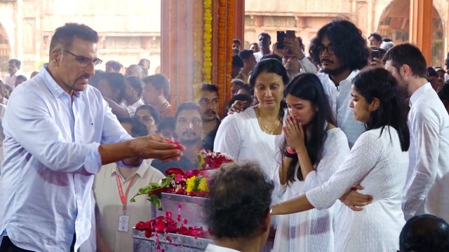 Nitin Desai Last Rites: Family & Bollywood Celebs Bid Emotional Goodbye