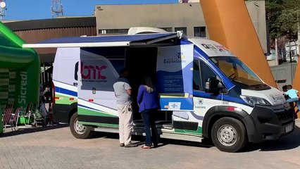 Mães se reúnem para 'Mamaço' em Cascavel