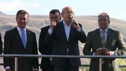 Kılıçdaroğlu, elindeki 200 TL'lik banknotla vatandaşlara seslendi: Asıl zammı seçimden sonra göreceksiniz