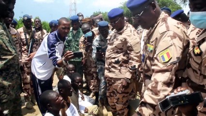 La gendarmerie nationale présente des présumés criminels