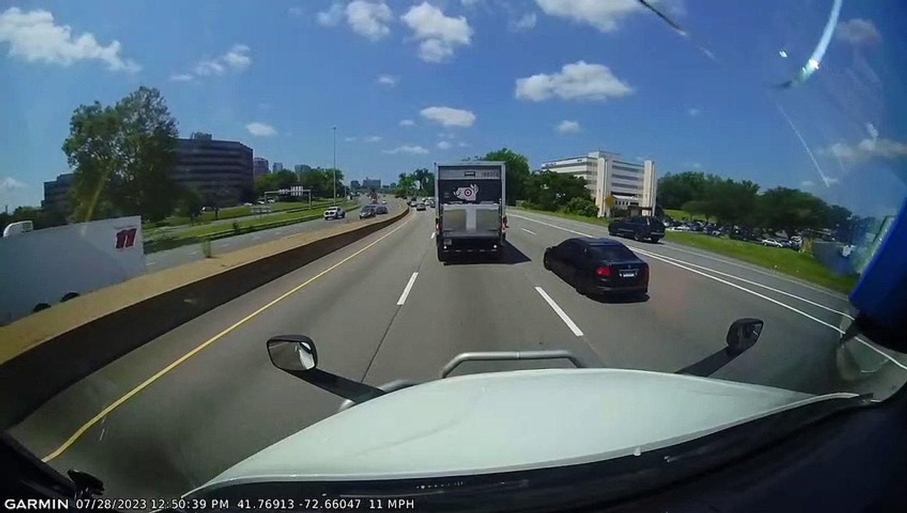 Impatient Motorist Arrière State Trooper