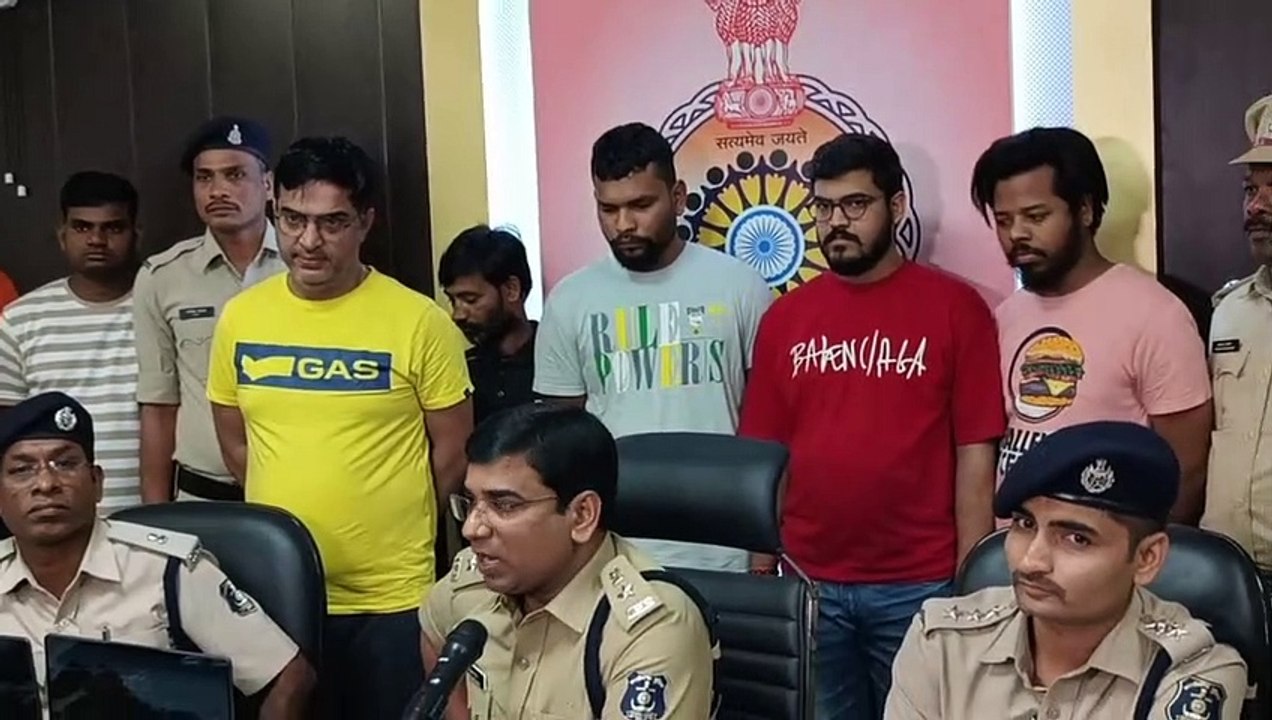 Illegal betting business running on the lines of corporate system