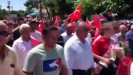 Le lutteur vice-champion du monde accueilli avec enthousiasme dans sa ville natale