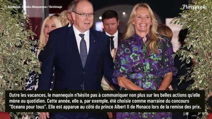 PHOTO Estelle Lefébure sensuelle à 57 ans, le décor de ses vacances est somptueux