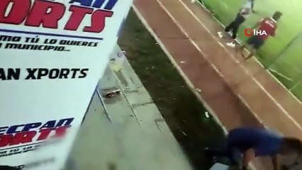 Meksika'da futbol sahasını kana buladılar! 4 ölü, çok sayıda yaralı var