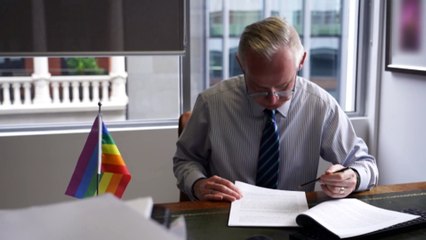 Same-sex couples anxiously wait for WA to reform surrogacy laws