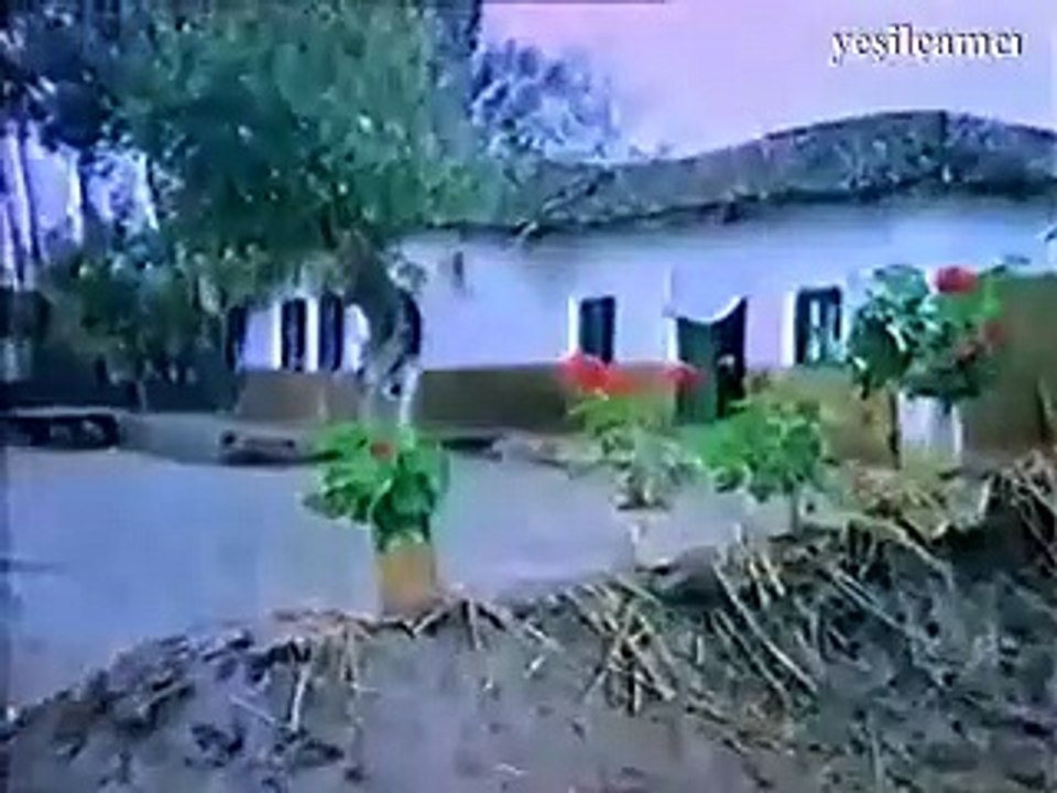 Kader Torbası ( Yıldıray Çınar - Canan Perver ) Film izle2