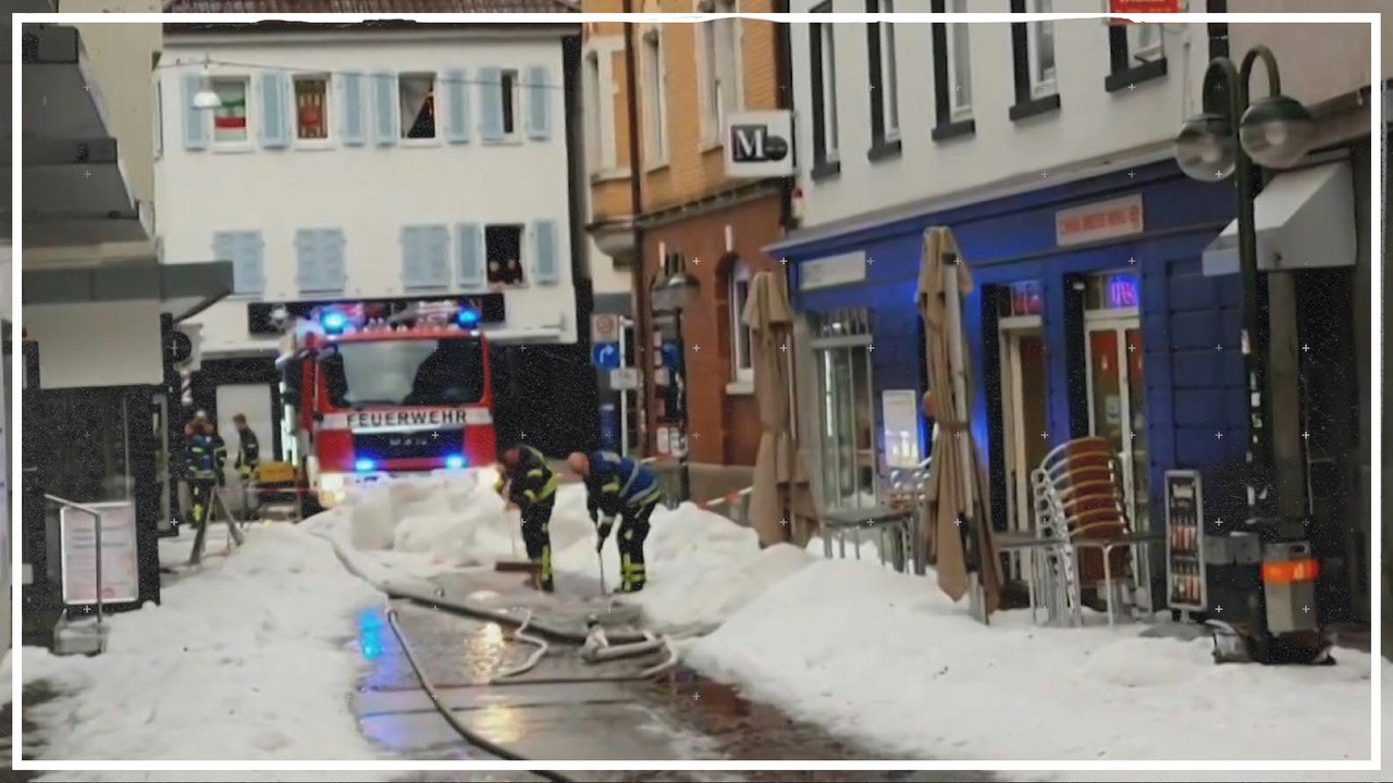 Winterdiensteinsatz im Sommer durch Hagelberge in Süddeutschland