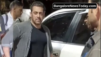 Salman Khan seen in hot pink pants in viral picture