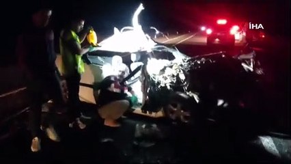 Otomobil traktöre çarptı: 1 ölü, 3 yaralı