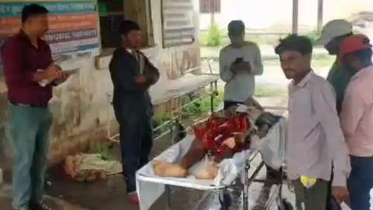जबलपुर: बाइक सवार को अज्ञात वाहन की टक्कर से हु...