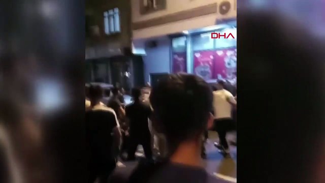 Bağcılar'da Asker Eğlencesinde Çıkan Kavga Cep Telefonu Kamerasıyla Kaydedildi