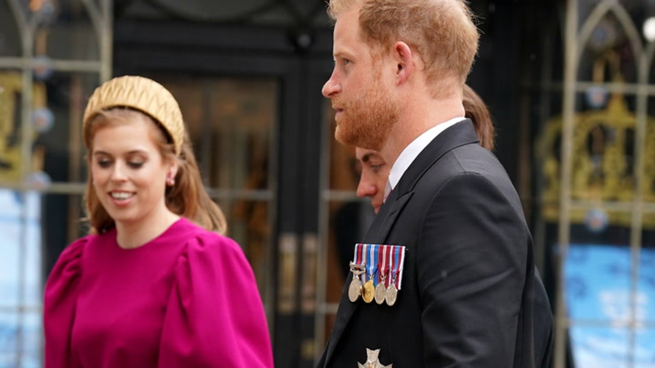 Prinz Harry: DIESE Royals stehen immer noch hinter ihm