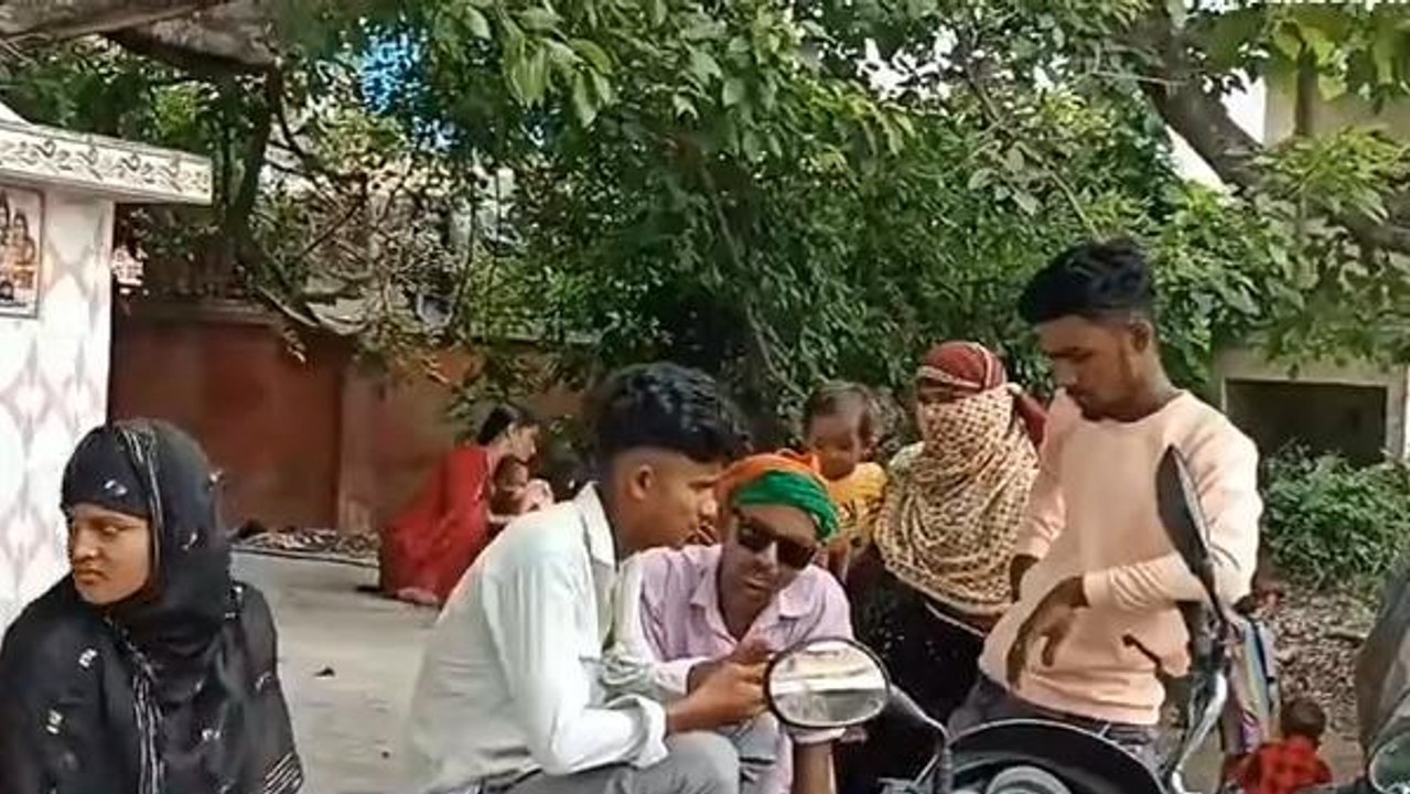 BREAKING: आपसी रंजिश में दो पड़ोसियों के बीच हिंसक झड़प, घटना में दस लोग घायल