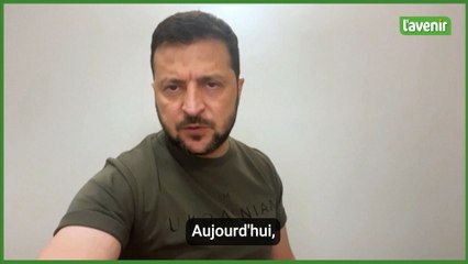 Zelensky annonce qu'un missile russe a frappé une entreprise aéronautique ukrainienne