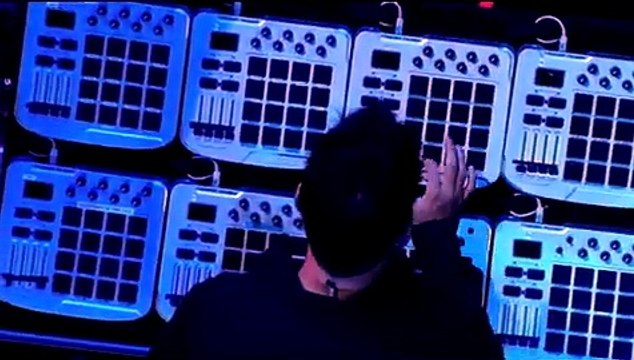 Linkin Park: Road to Revolution - Live at Milton Keynes Bande-annonce (EN)