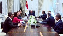 الرئيس السيسي يعقد اجتماعًا مع رئيس مجلس الوزراء وعدد من السادة الوزراء والمسؤولين