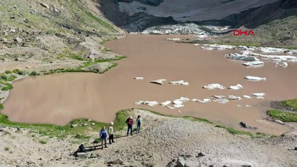 Türkiye'nin buzul dağı eriyor! Uzmanlar 2 kişinin öldüğü kaza sonrası soluğu bölgede aldı, sonuçlar endişe verici
