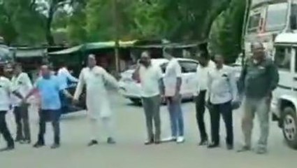 नर्मदापुरम: कांग्रेसियों को चक्का जाम करना पड़ा भारी, बीस पर हुआ मामला दर्ज