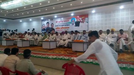 'Those who betray the party are not tolerated, workers should reply to such leaders'