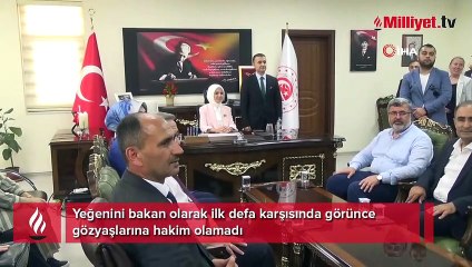 Bakan olarak ilk kez köyüne gitti! Gözyaşlarına hakim olamadı