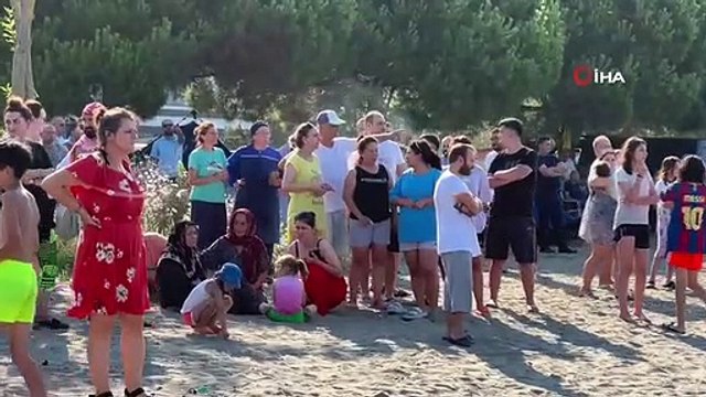 Denize giren 1 kişi kayboldu, 1 kişi boğulma tehlikesi geçirdi