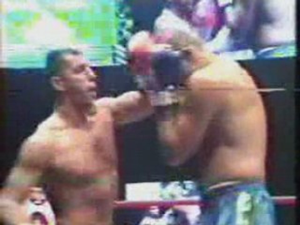 Andy Hug Grand champion de k1