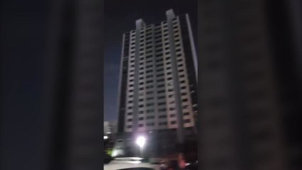 열대야 속 천안 아파트 정전...6백여 세대 불편 / YTN