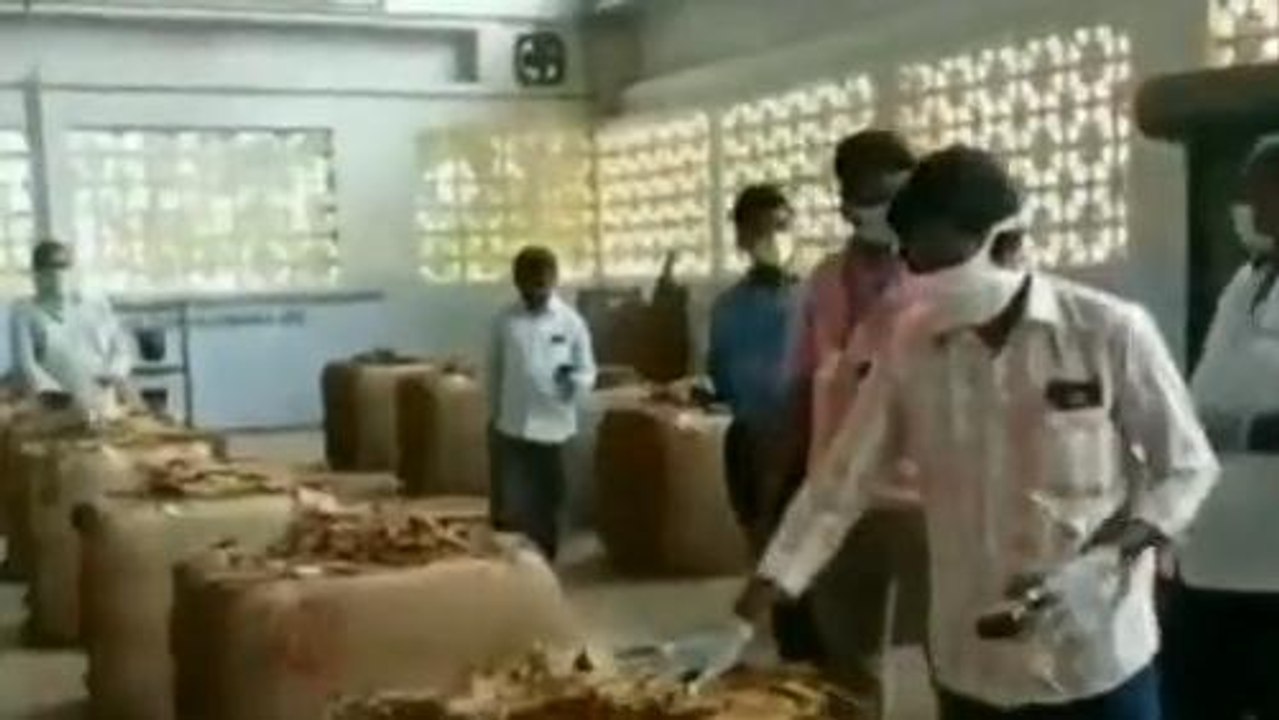 ప్రకాశం జిల్లా: వ్యాపారుల మాయాజాలం.. గందరగోళంలో..