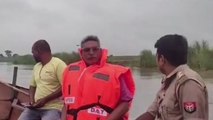 कुशीनगर: नदी में डूबे युवक की तलाश में जुटी पुलिस और प्रशासन की टीम, देखें वीडियो