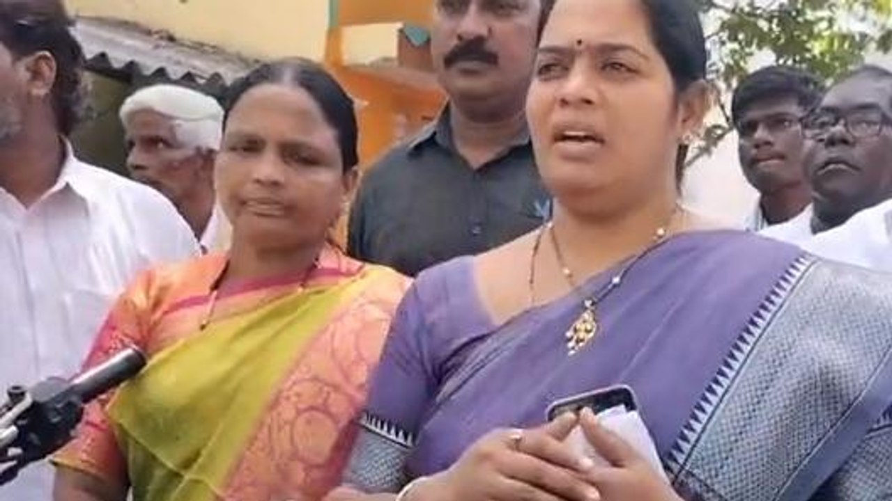 ఎన్టీఆర్ జిల్లా: సీనియర్ నాయకుడివి అయితే ఏంటి...? - డిప్యూటీ మేయర్