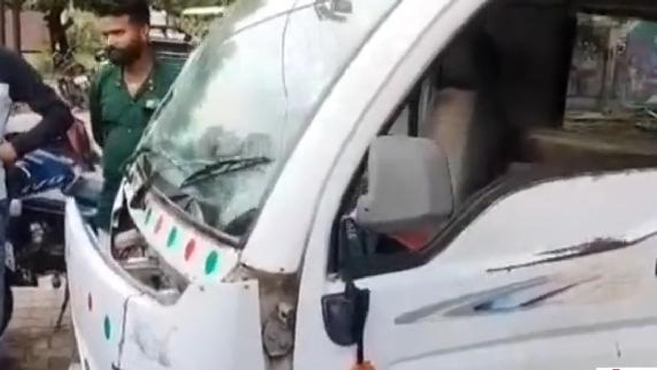 खीरी: अज्ञात वाहन ने टाटा मैजिक को मारी टक्कर 1 की मौत