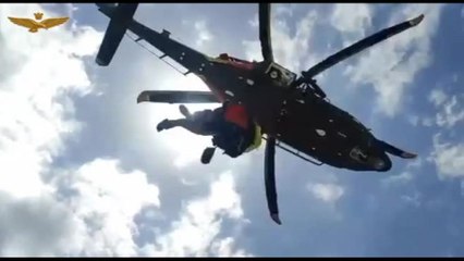 Lampedusa, complessa operazione di salvataggio: soccorsi 47 migranti