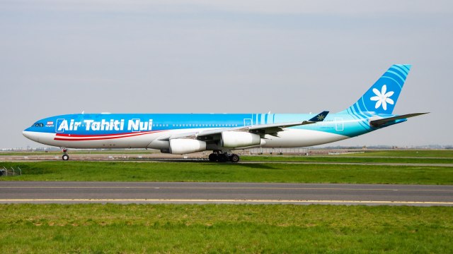 This Airline Is Offering Major Savings on Flights to Tahiti When to Book