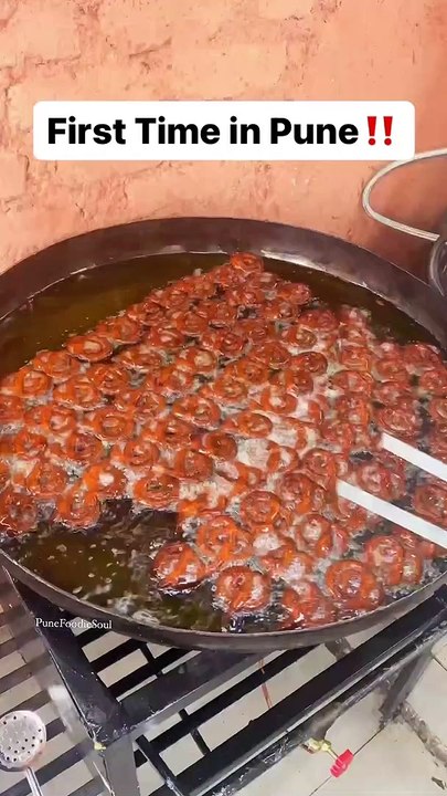 Try & Experienced the Mawa Jalebi  in Pune