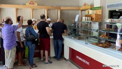 In Tunisia file per il pane dopo lo stop a "boulangerie europee"