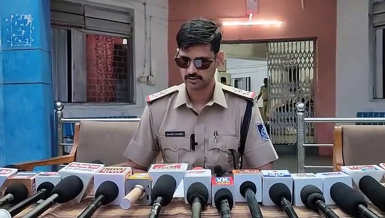 पुलिस ने दो आरोपियों से 4 किलो गांजा जब्त किया