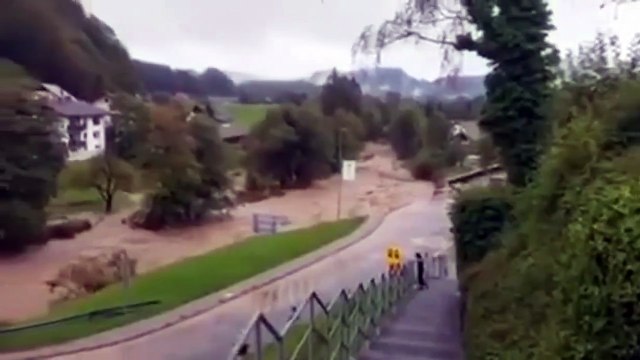 Un pont s'effondre juste devant un automobiliste en Chine