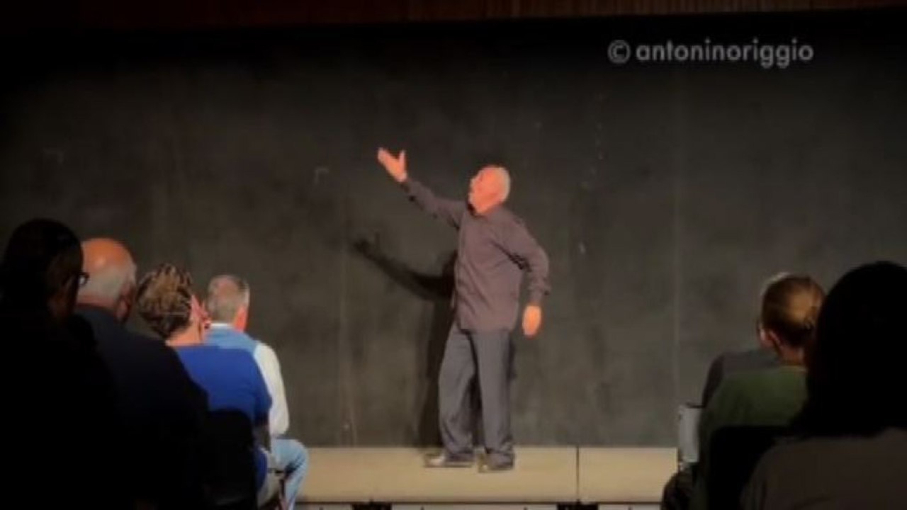 Mario Pirovano porta in scena gli spettacoli di Fo e Rame negli USA