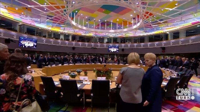 AB’den Türkiye açıklaması: Vize serbestisini sonbaharda masaya yatıracağız