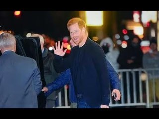 La colère alors que l'entreprise qui paie le «salaire à sept chiffres» du prince Harry se débarrasse