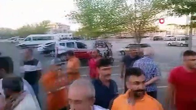 Les agents de nettoyage de la municipalité d'Etimesgut se sont mis en grève