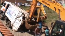 Extreme Dangerous Idiots Excavator Operator Skill - Fastest Climbing Excavator Driving Fails--#4