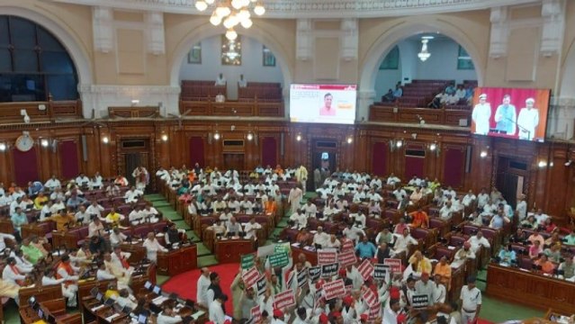 UP News: सदन में विपक्ष ने मणिपुर हिंसा को लेकर जमकर किया हंगामा, कार्यवाही कल तक के लिए स्थगित